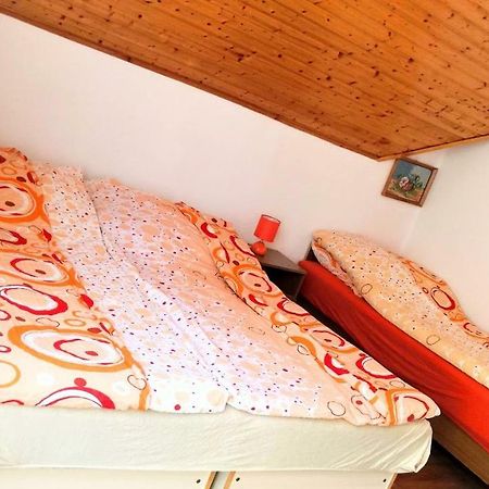 Balatonfoeldvar Centrum Apartmanok Luaran gambar