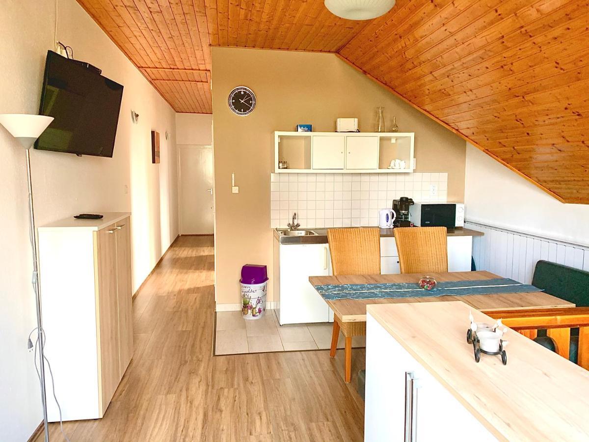 Balatonfoeldvar Centrum Apartmanok Luaran gambar